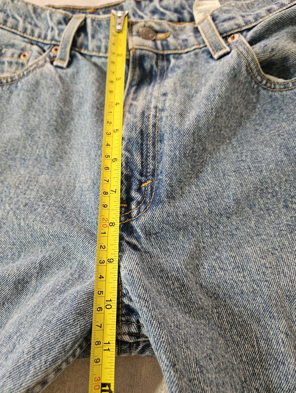 VTG 1996 Levi's 556 Guys Fit Straight Leg Jeans Size 10 - Picture 7 of 9